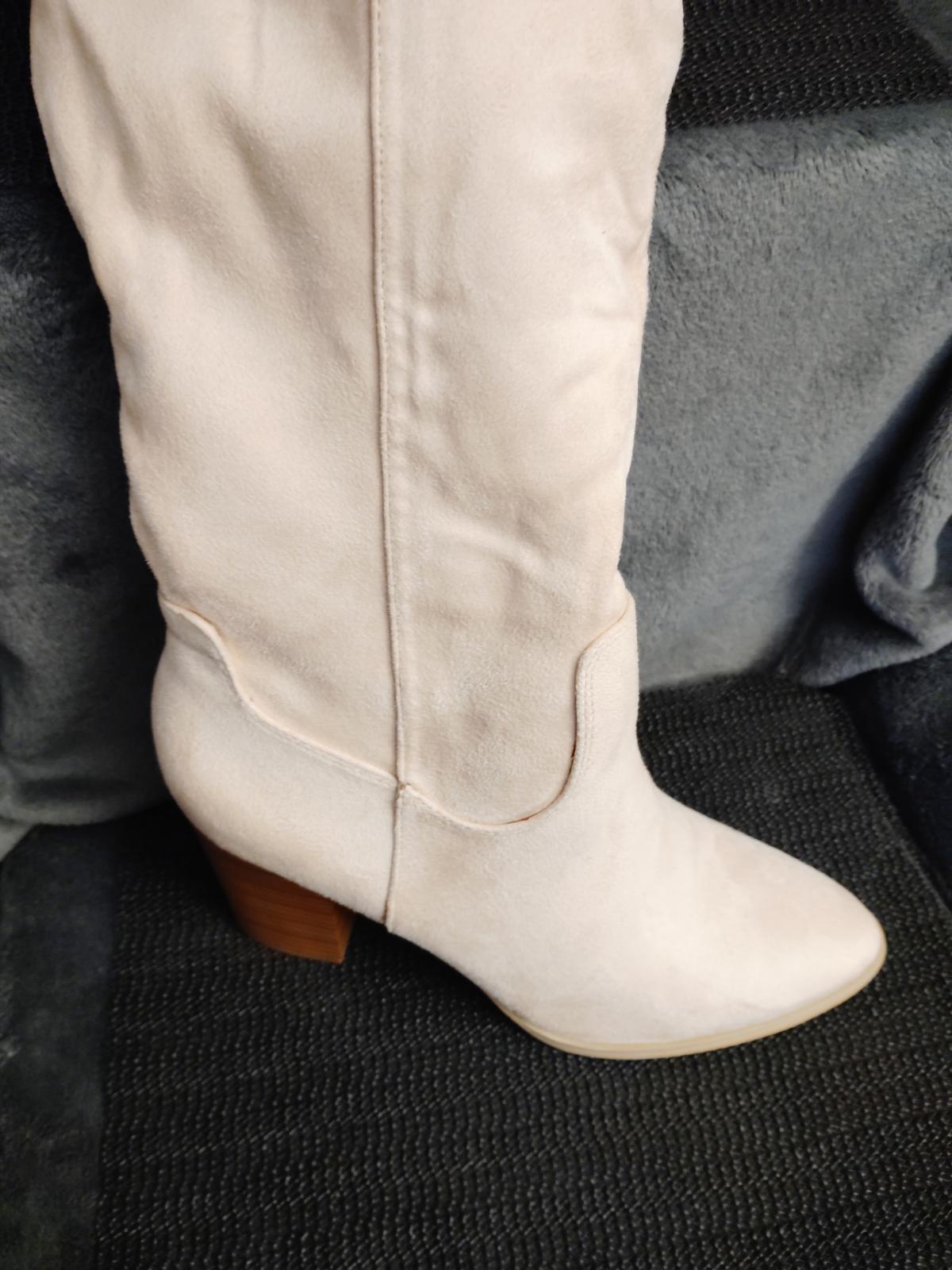 Coutgo Womens Faux Suede Knee High Stretch Winter Boots Side Zipp Size 8