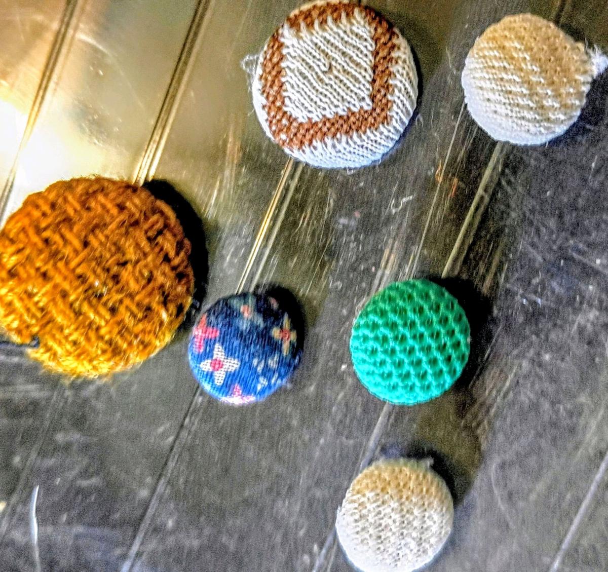 variety of vintage buttons