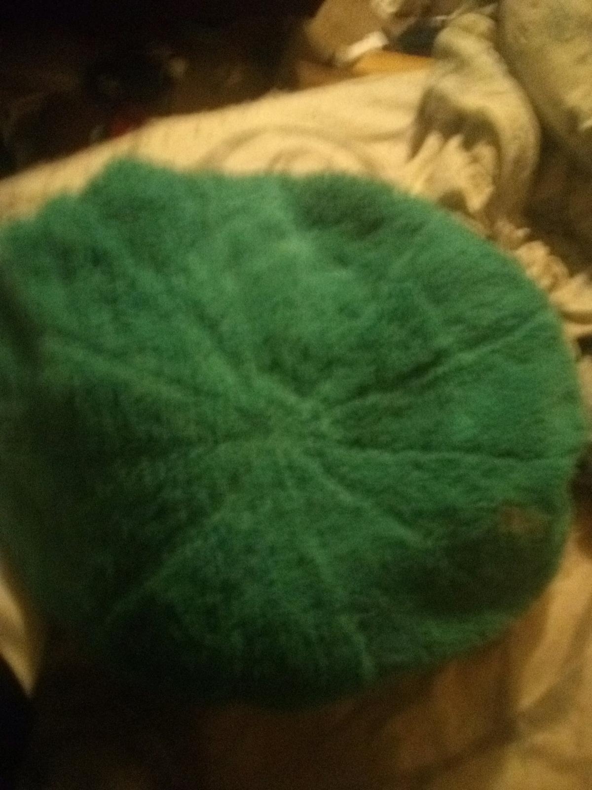 green circle pilllow