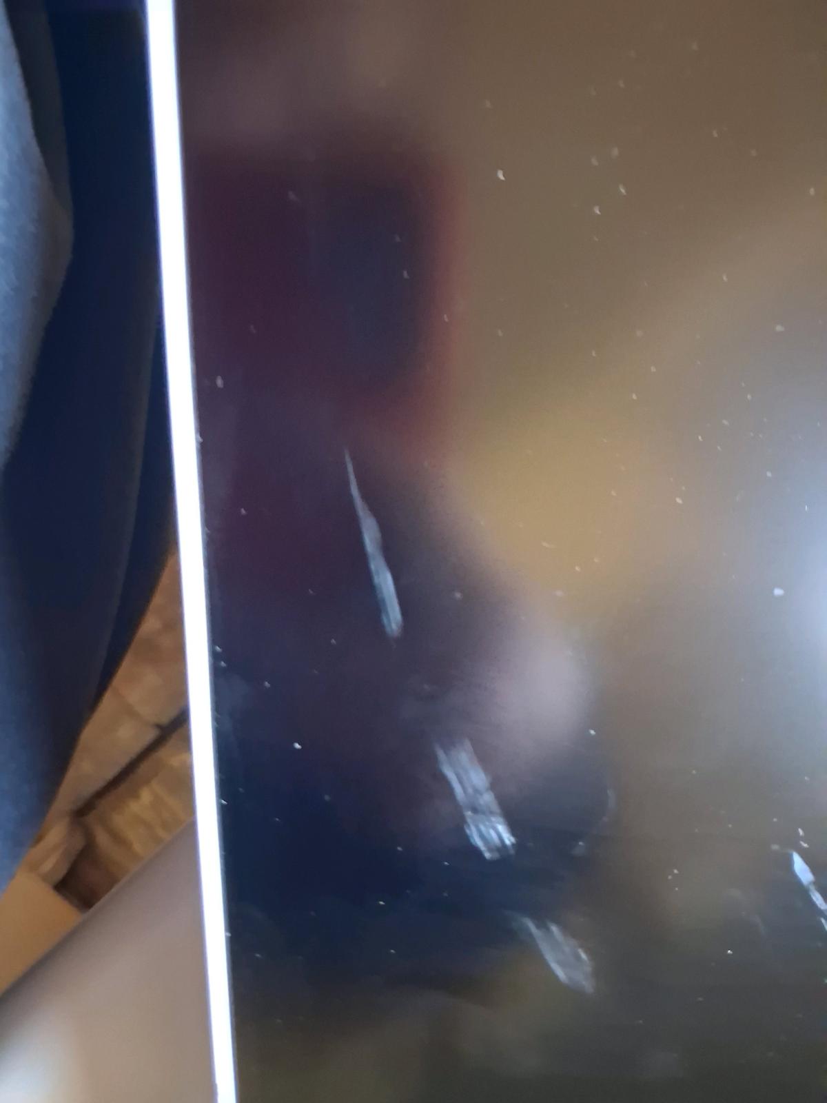 hp all in one desktop with scuff on screen but functional