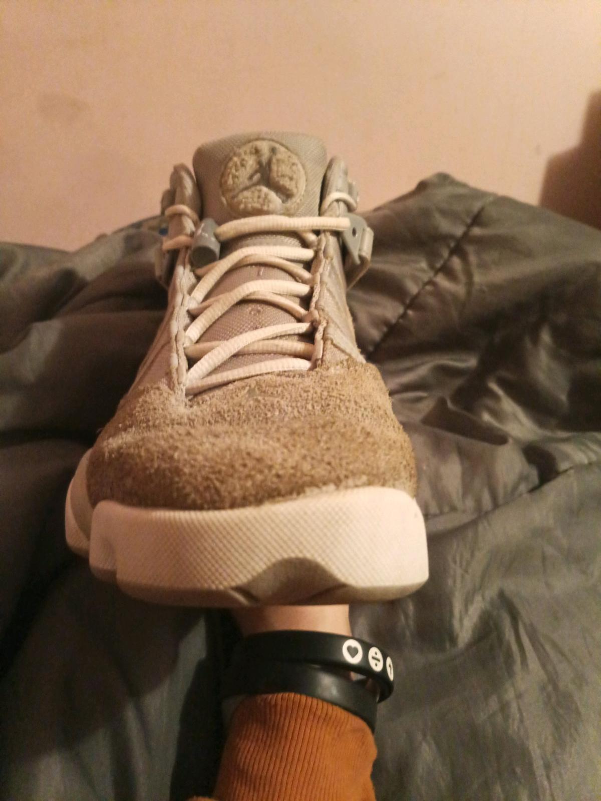Jordan six rings