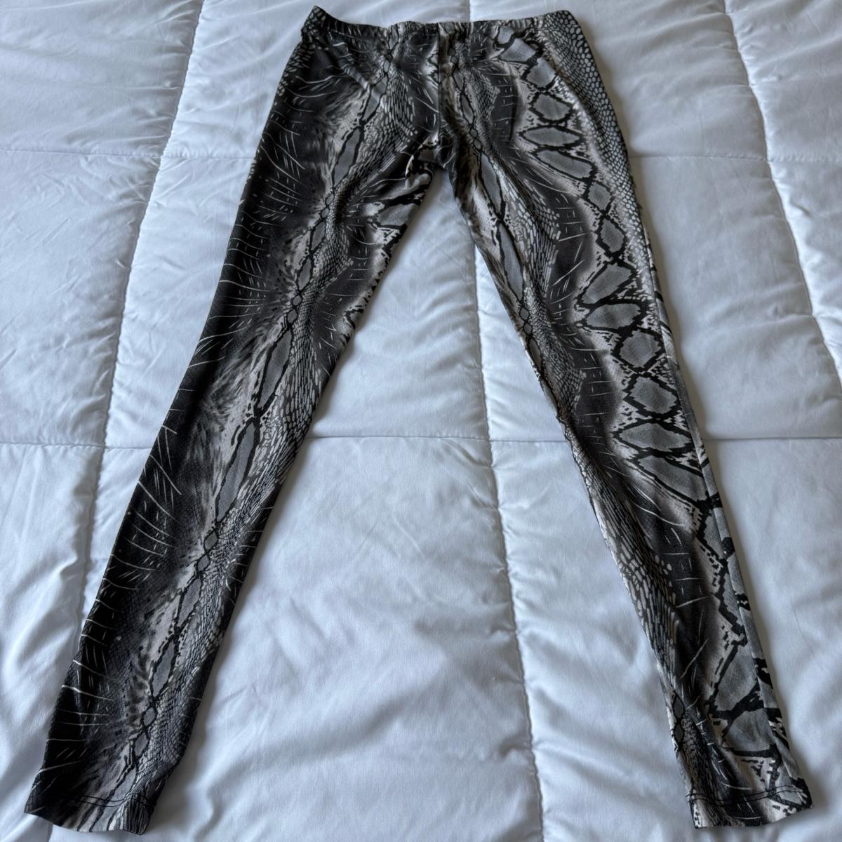 Y2K Snake Print Leggings  Zenana Outfitters  GreyBlack Snake