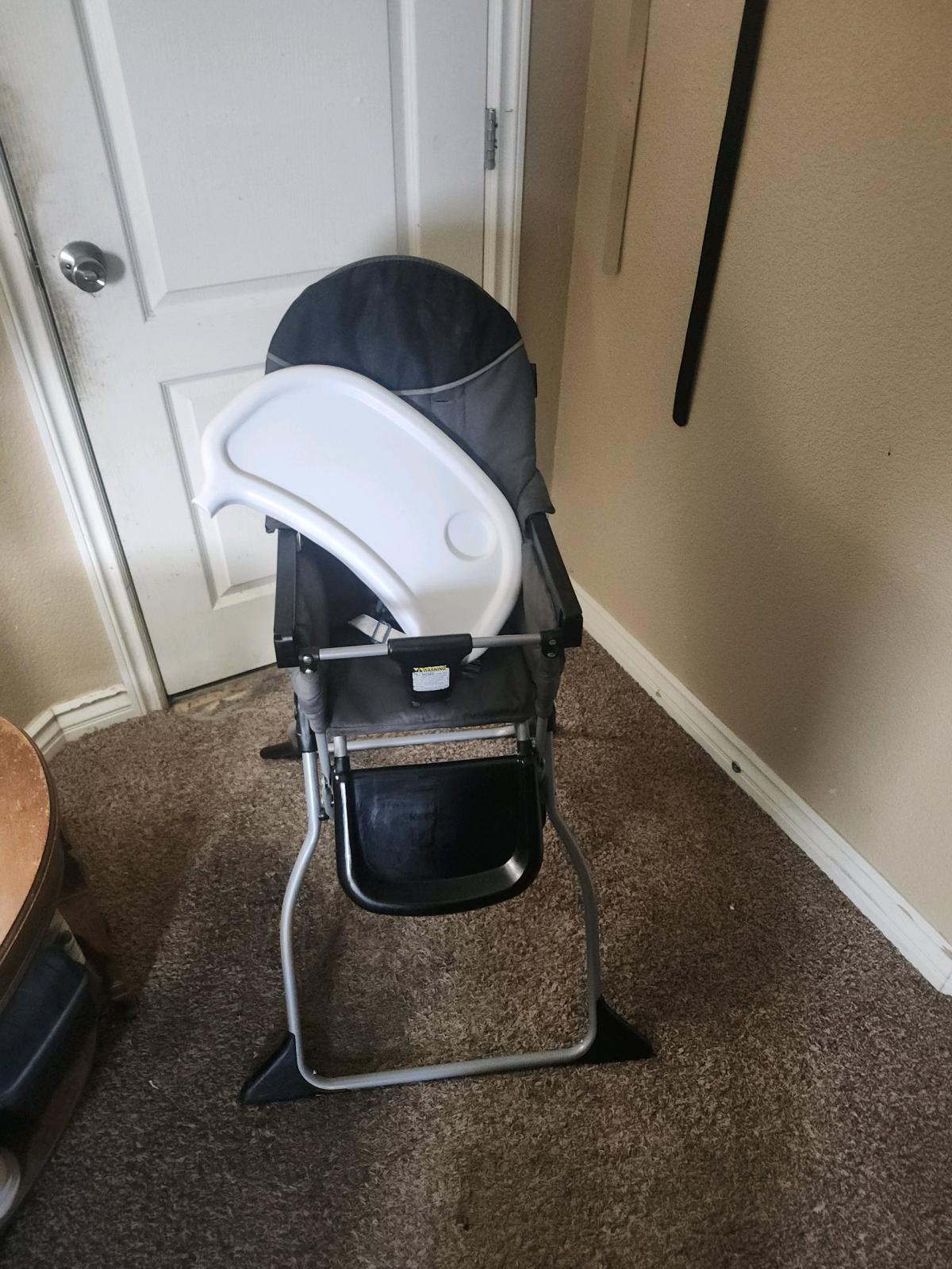 Cosco Kids Simple Fold Deluxe High Chair