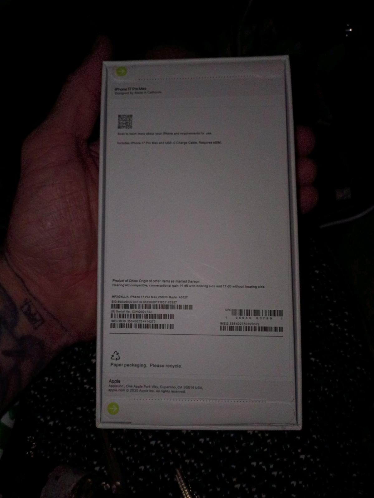 Iphone 17 promax 256gb cosmic orange unlocked in sealed box