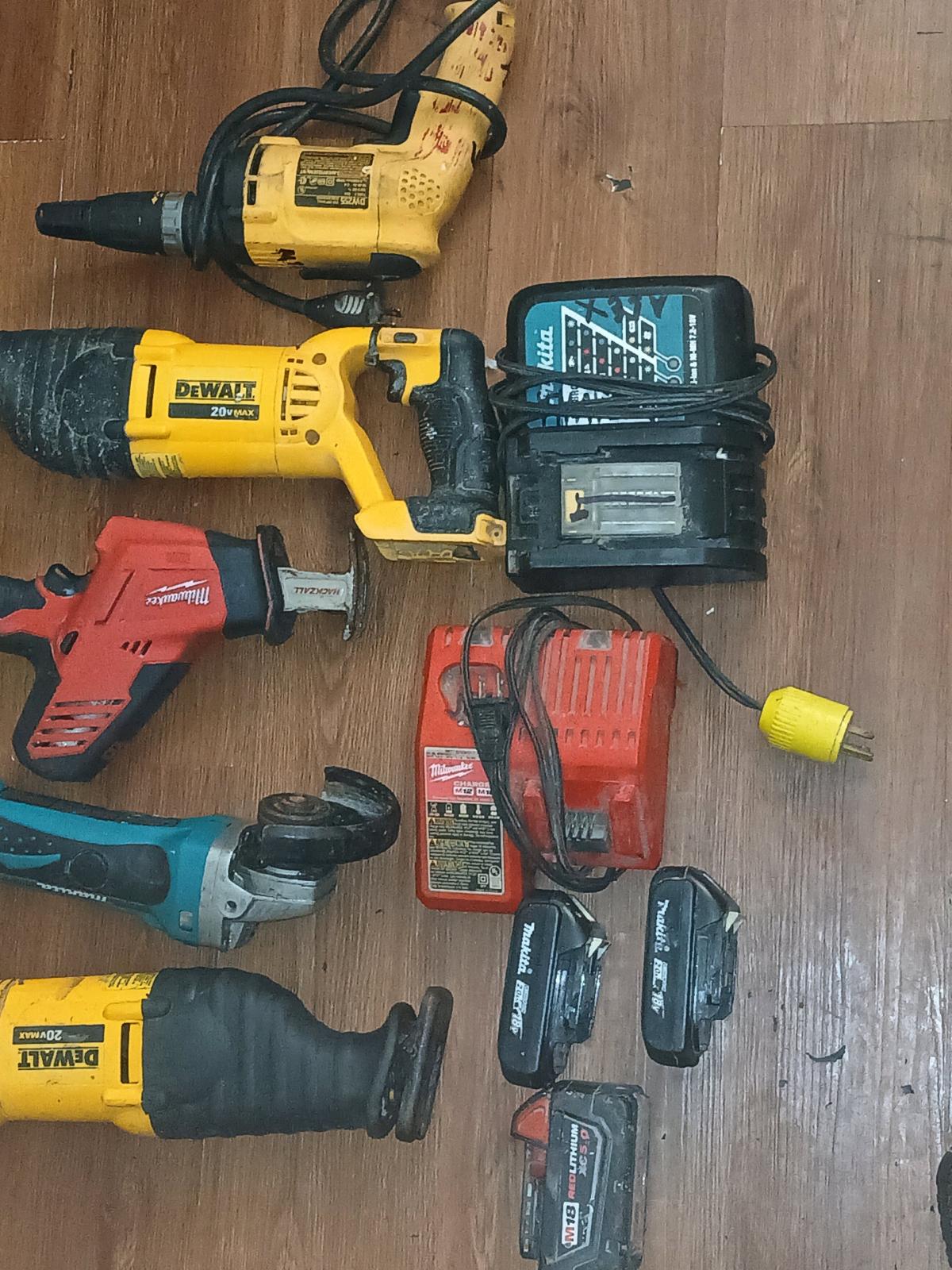 herramienta para  costrusion