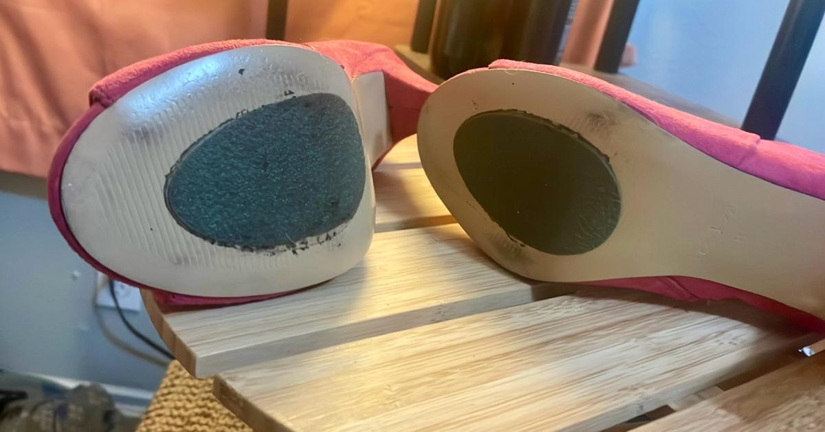 Shoe Dazzle Womens Fuchsia 35 Peep Toe Heels Suede Size 8