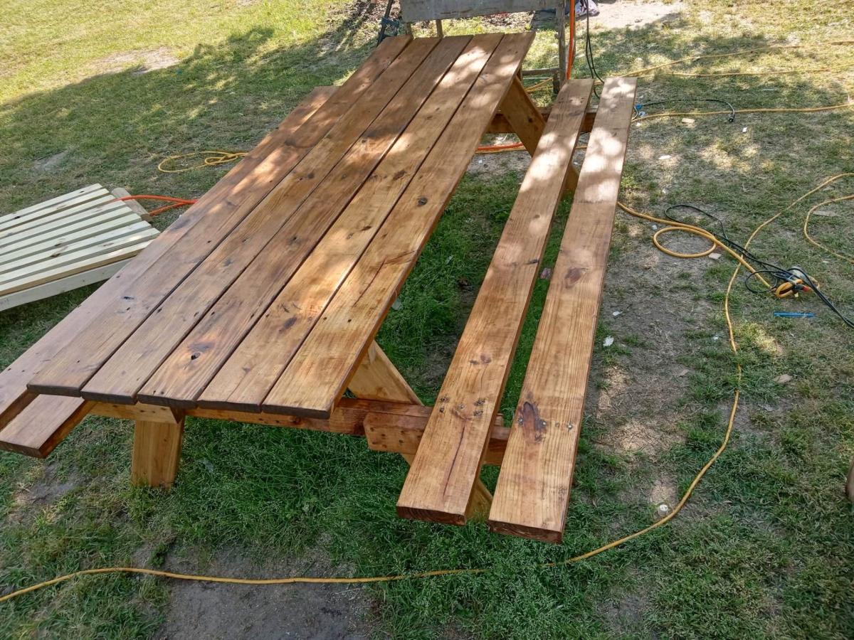 Kellys Contracting and Woodworking LLC