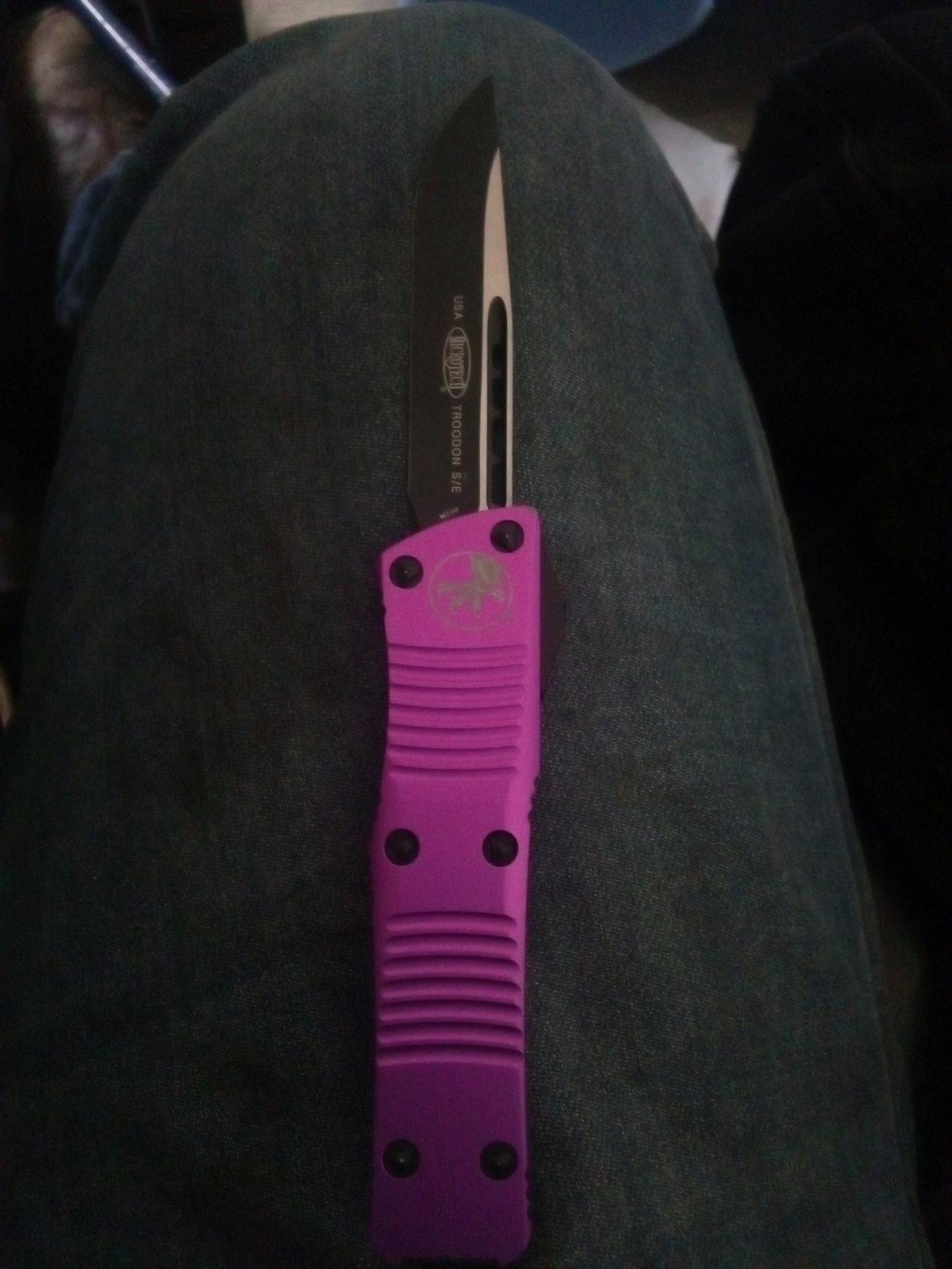MICROTECH VIOLET UTX85 TANTO OTF AUTO KNIFE BLACK BLADE