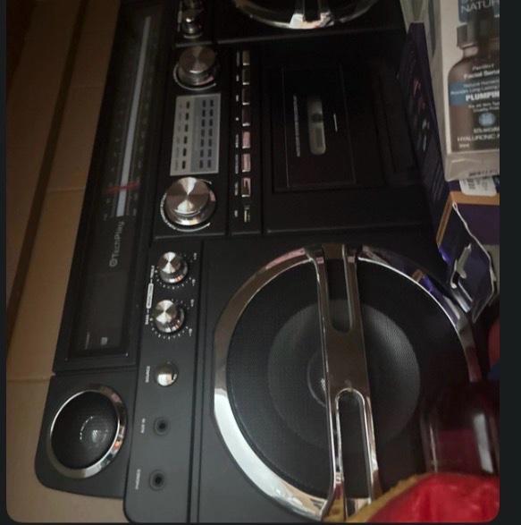boombox