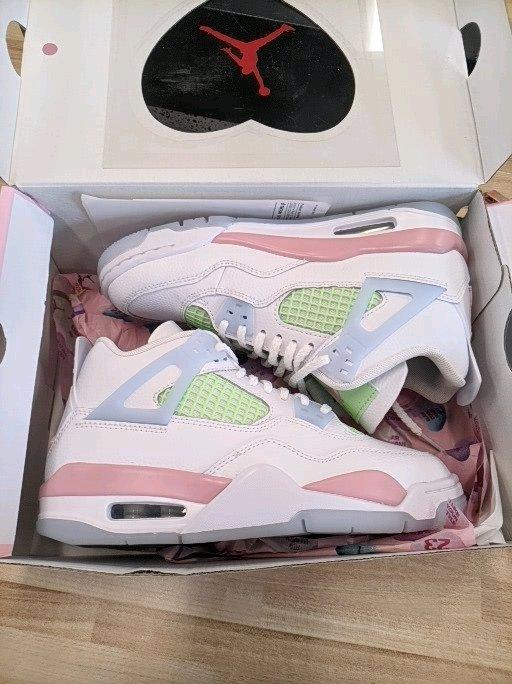 Nike Air Jordan Retro Valentine Day