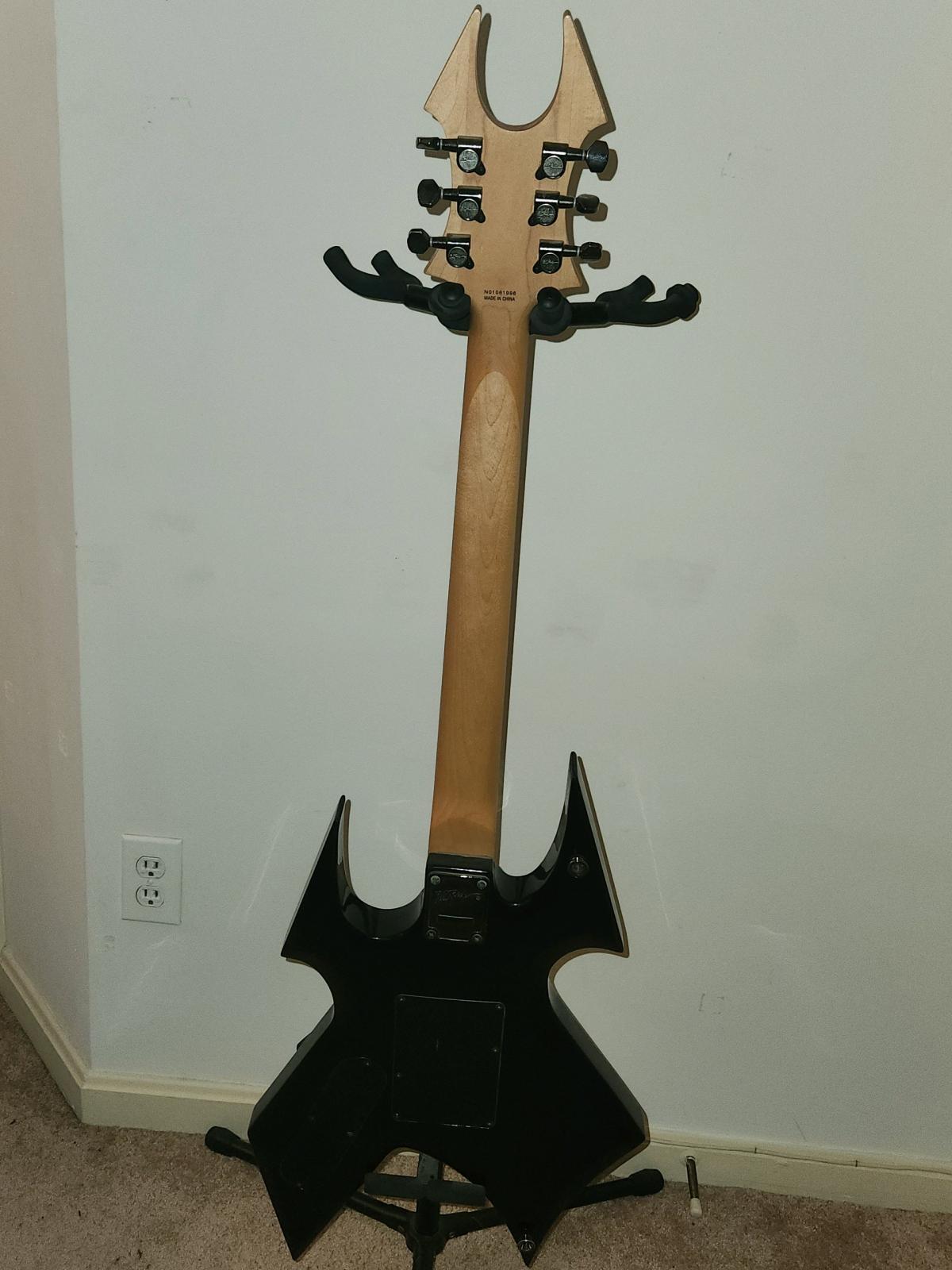 BC Rich Warbeast Trace Black Electric Guitar w Floyd Rose