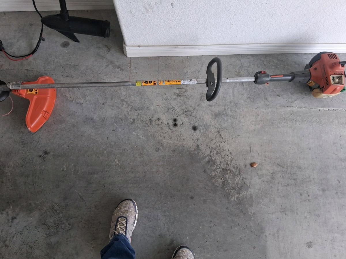 husqvanas model 323 weedwacker