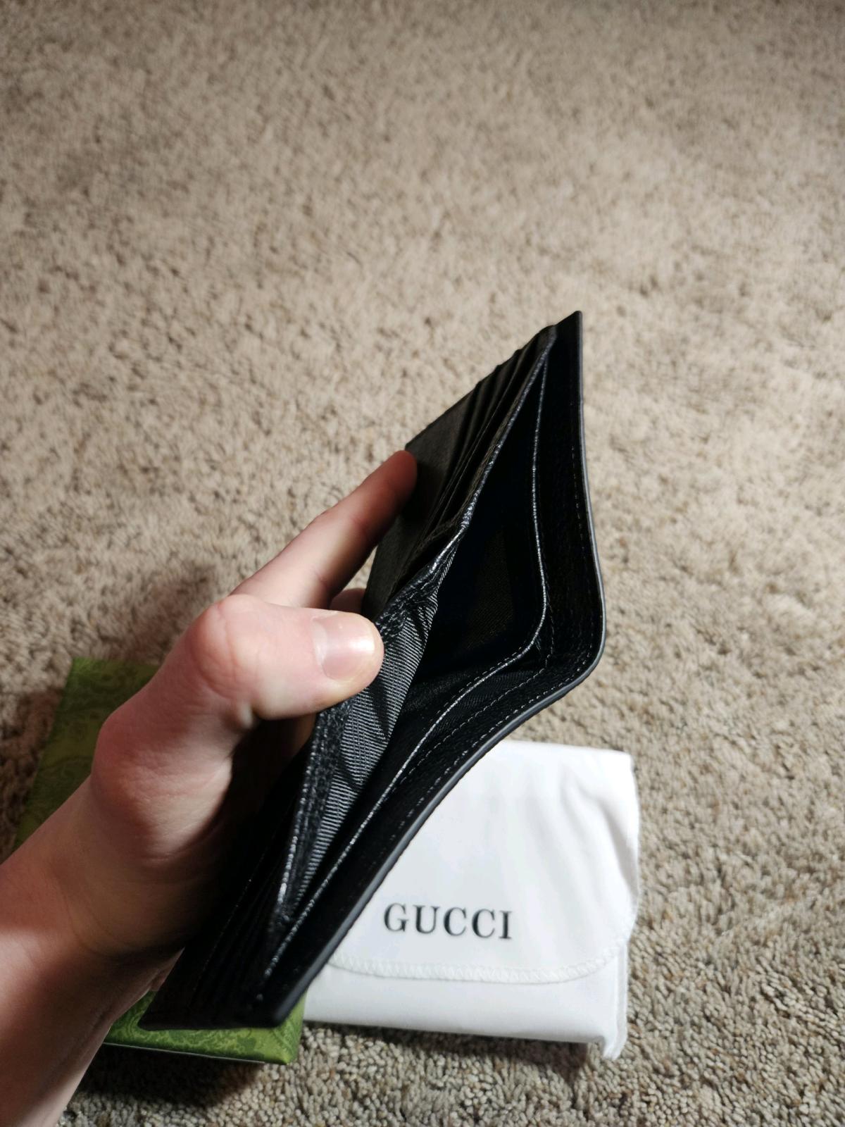 Gucci Mens Black Bifold Wallet