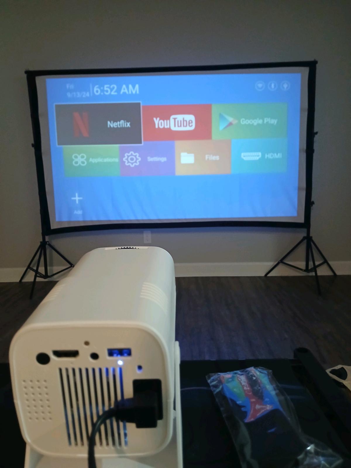 Projector with Stand and apps