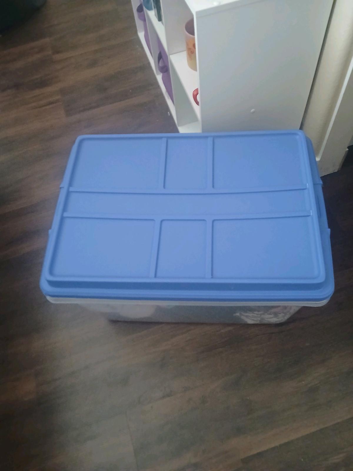 Womens Clothes XS to M