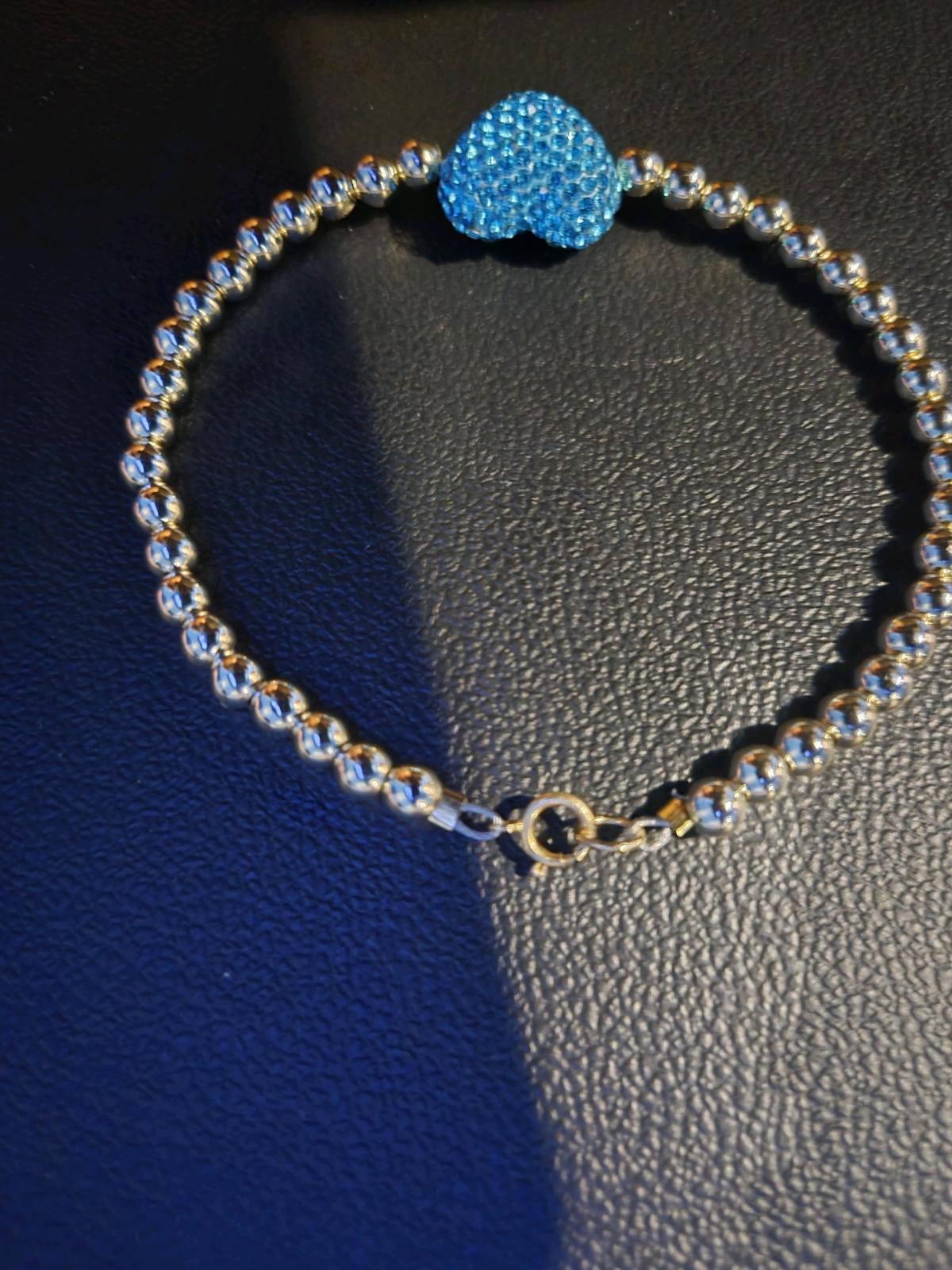 14kt Gold Filled Crystal Beaded Bracelet with blue Centered
