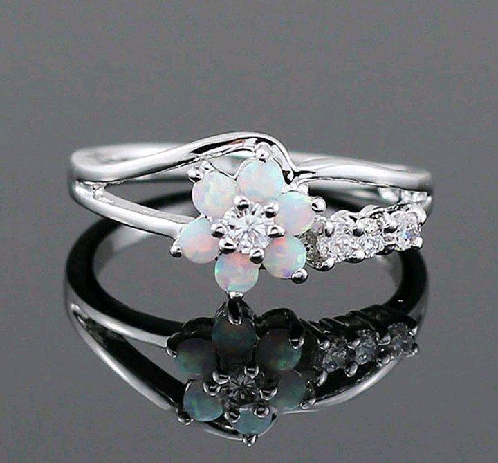 womens jewelry rings