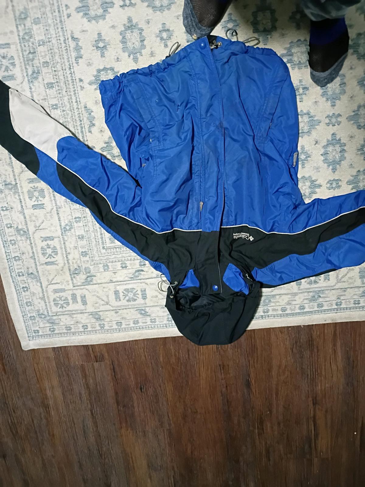 Columbia wind breaker