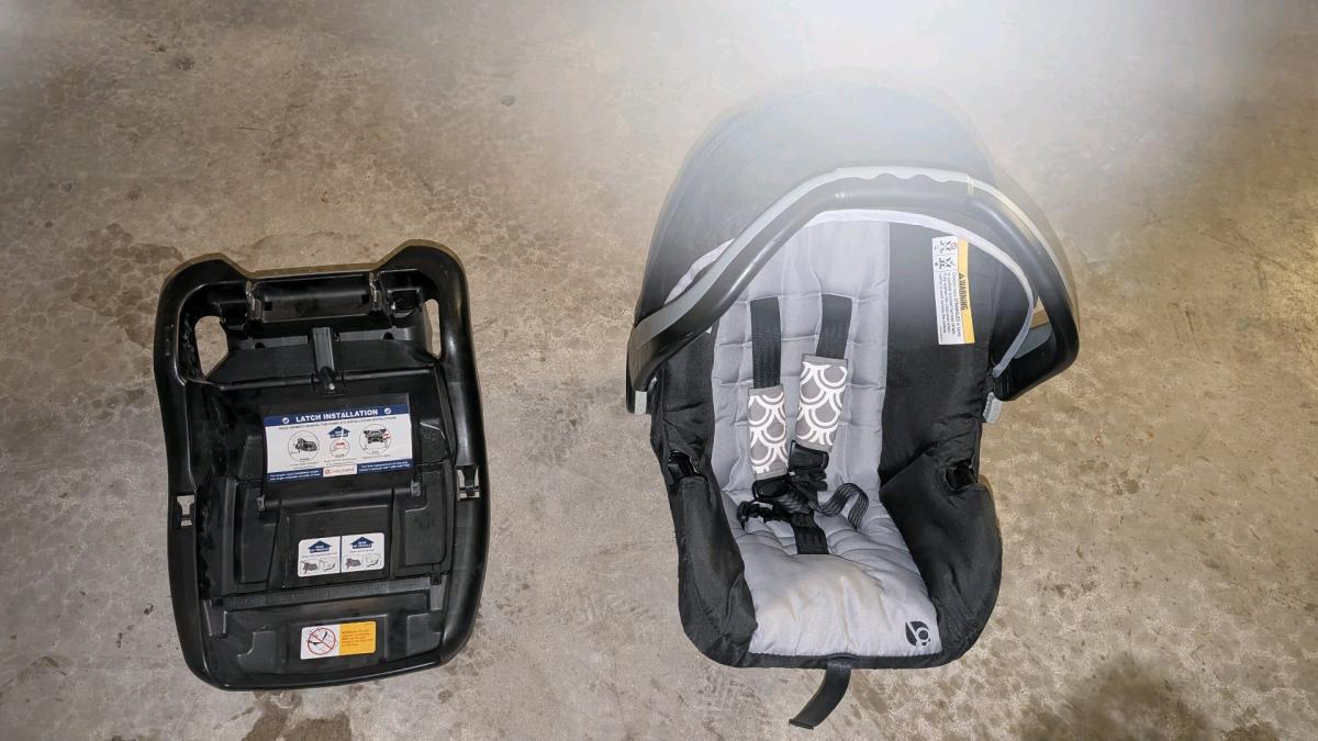 Baby trend infant car seat