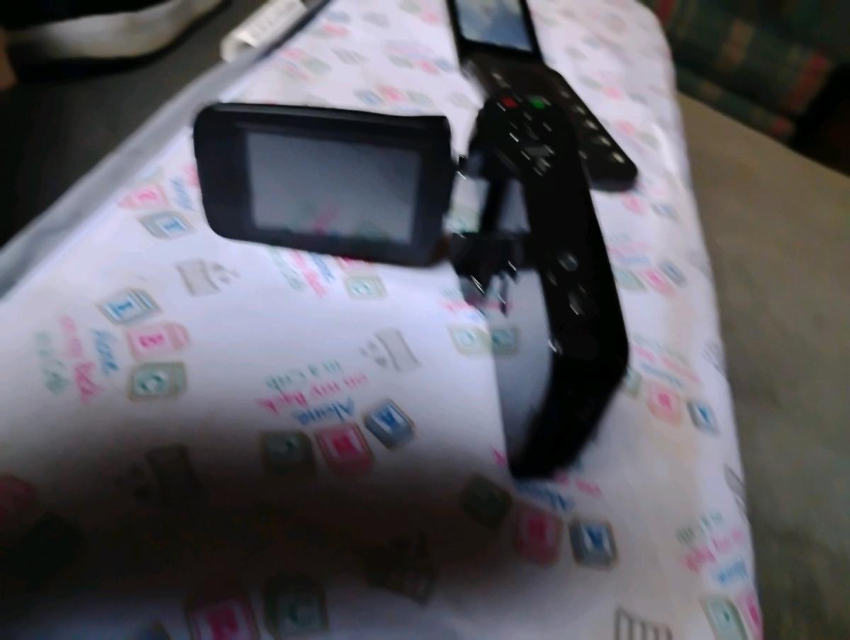 Coby CAM4000 Black 30 MP CMOS 24 LCD 4x Digital SNAPP Swivel