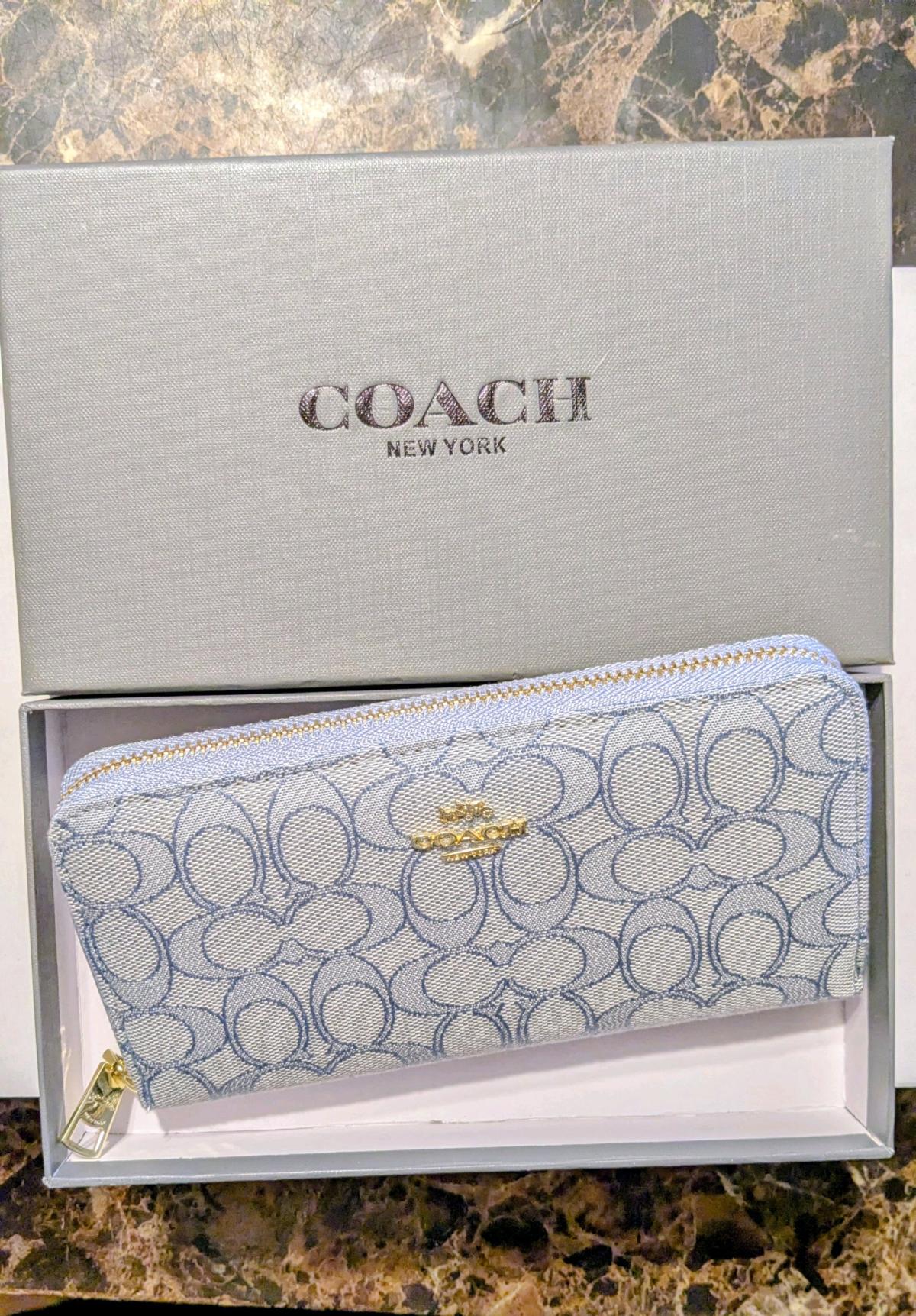 coach womens wallet zip around