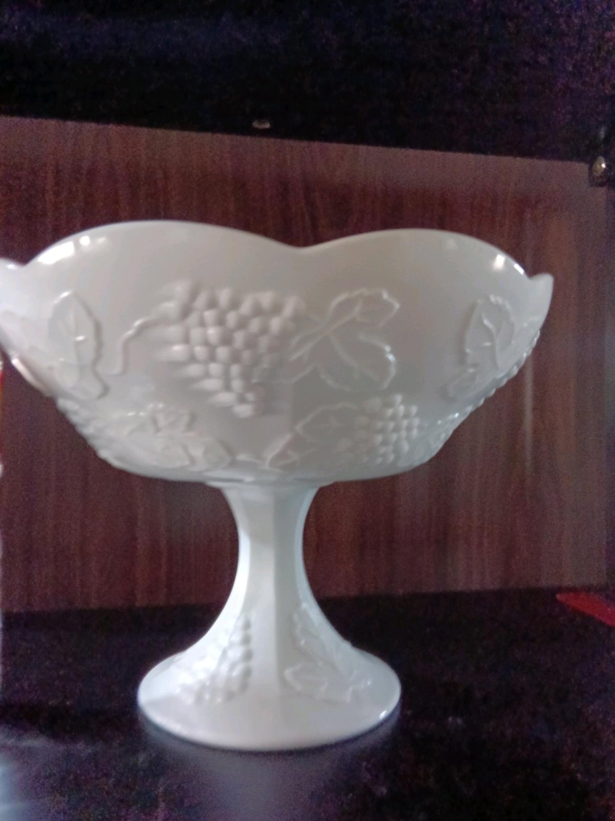 vintage ceramic pedestal fruit base