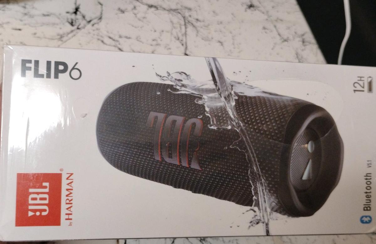 JBL BOOMSBOX4 AND FLIP6