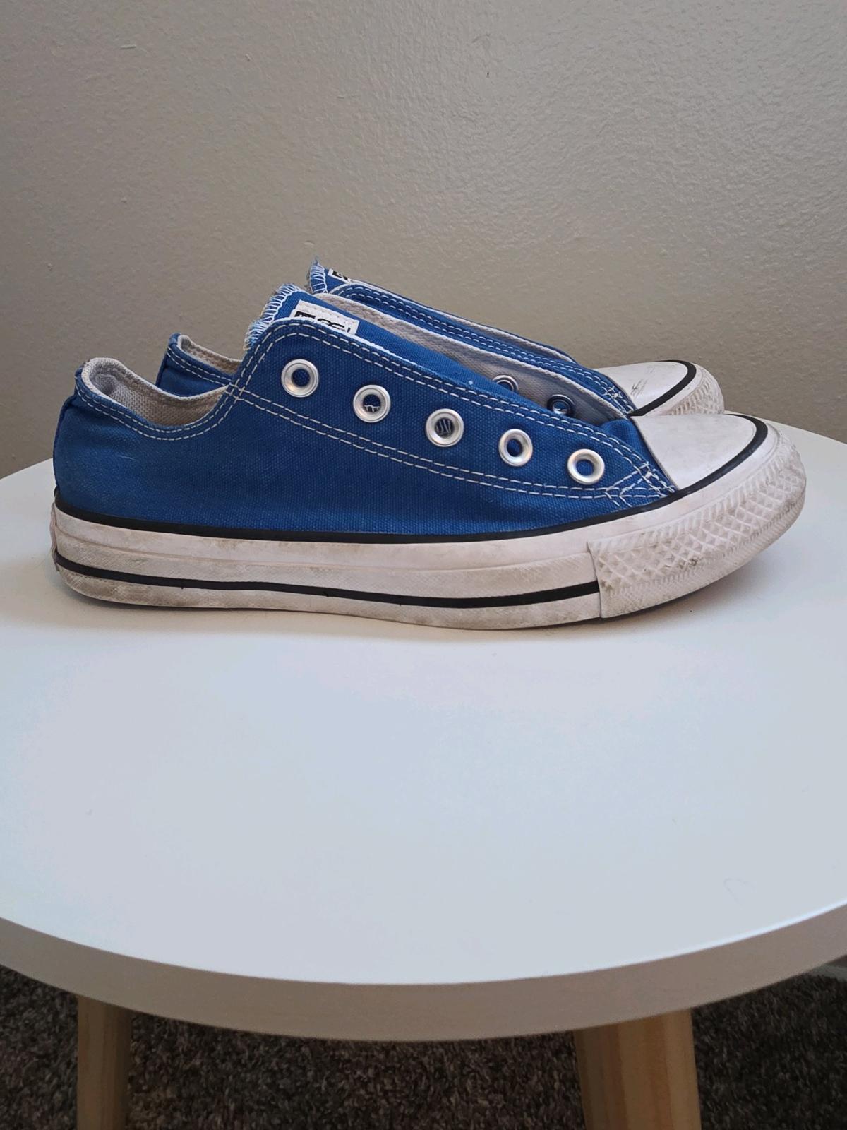 royal blue Converse