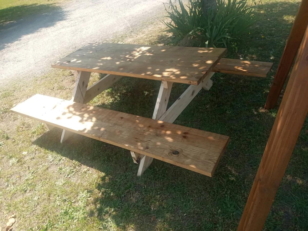 Kellys Contracting and Woodworking LLC