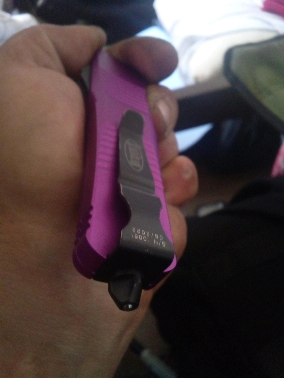 MICROTECH VIOLET UTX85 TANTO OTF AUTO KNIFE BLACK BLADE