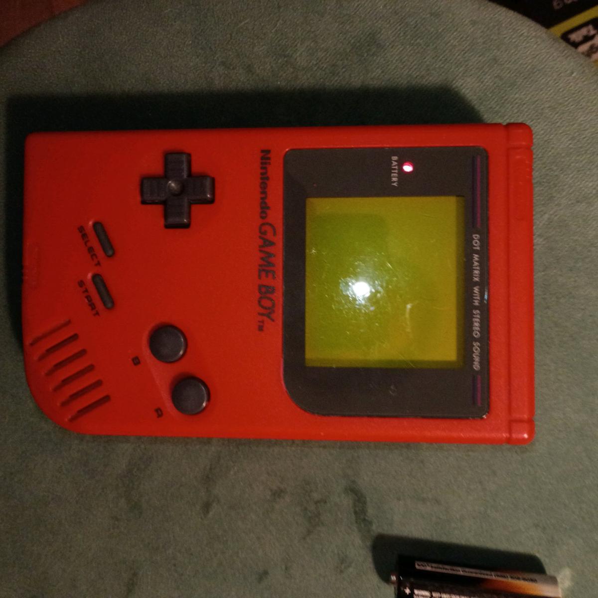 HANDHELD GAME BOY