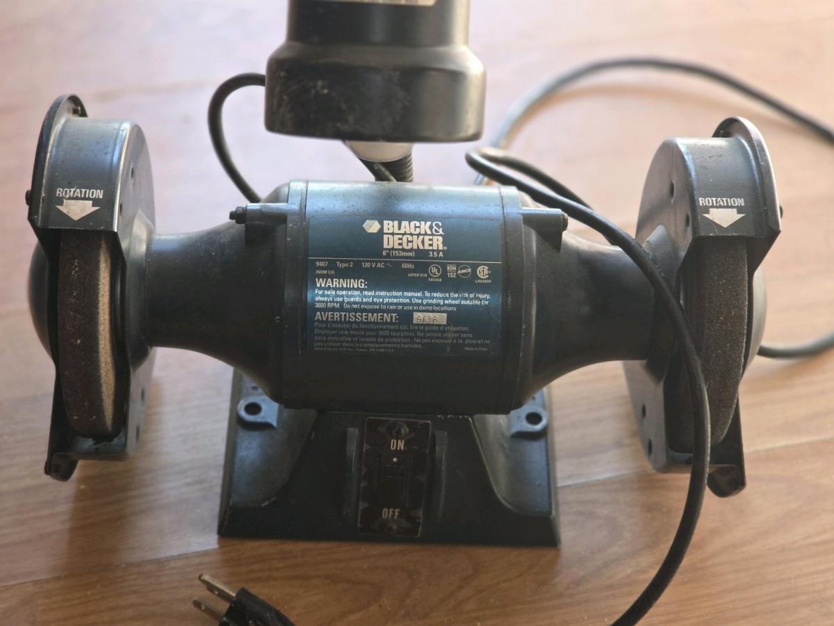 Black and Decker Double bench grinder