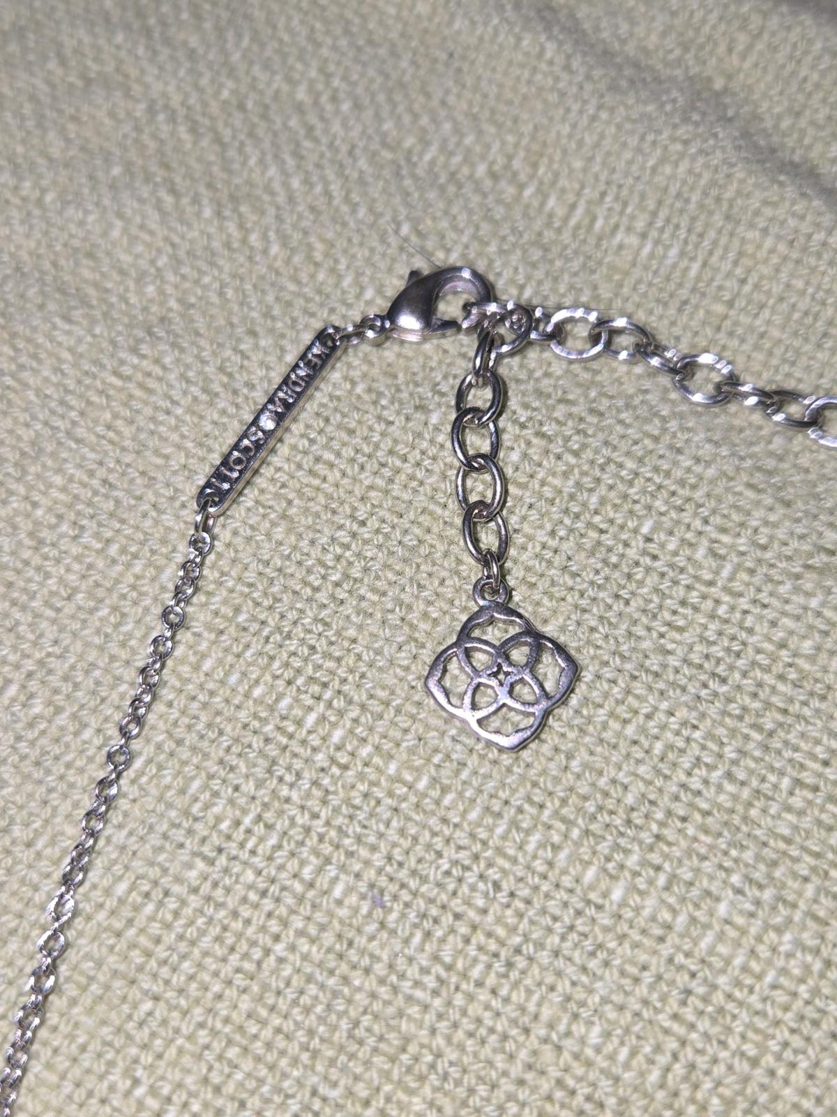 Kendra Scott Elisa Pendant Necklace in Cobalt Cats Eye