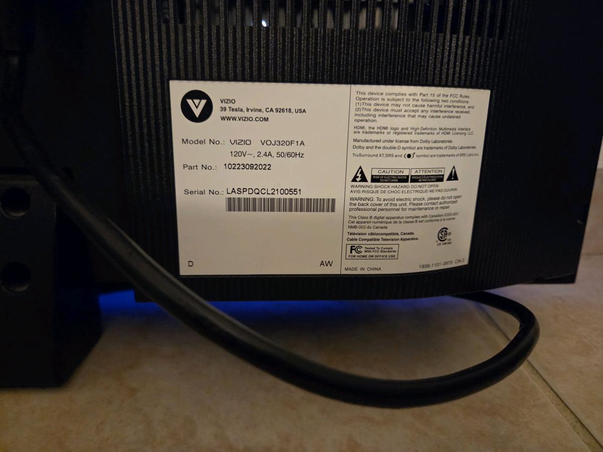 Vizio Used 37 TV not a smart TV