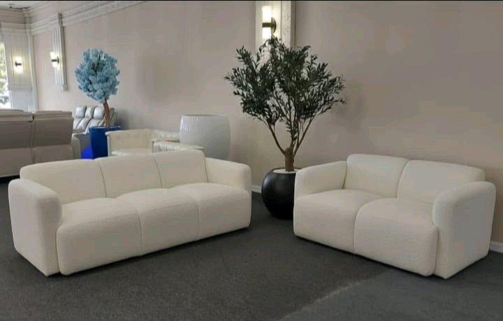 Modern White Sofa Set  Sculptural Design  Premium Comfort