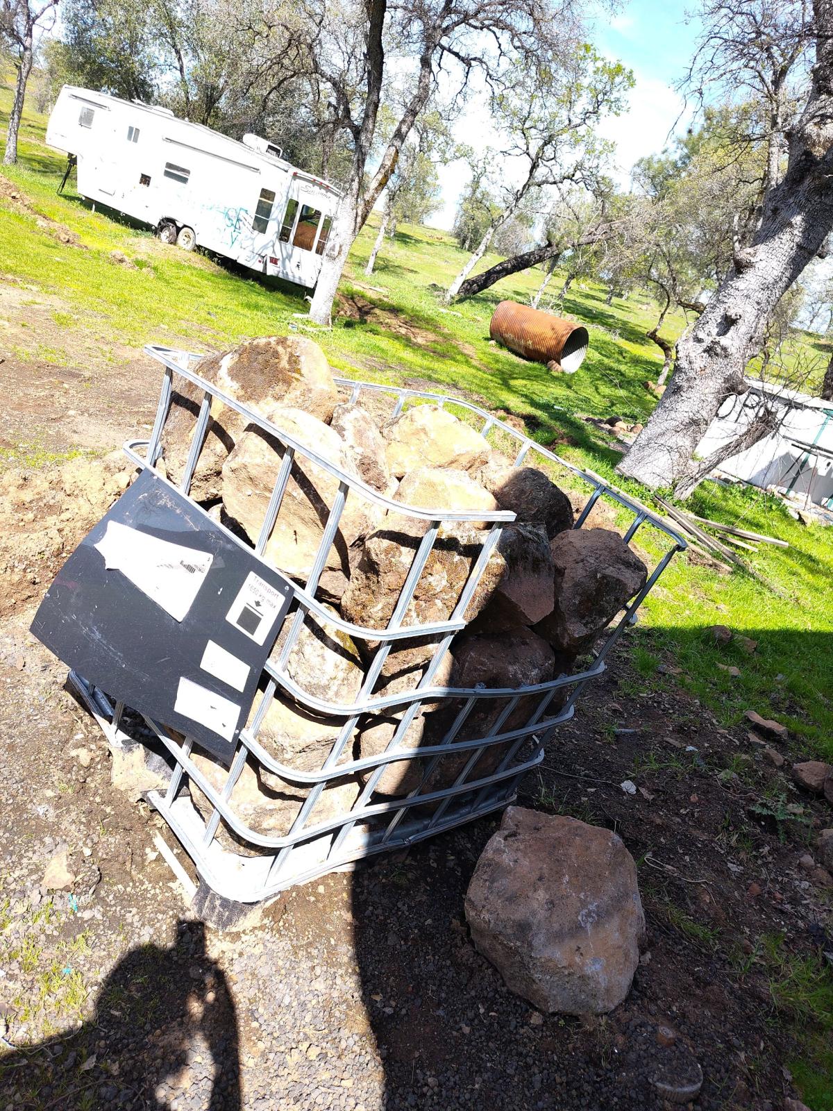 huge estate sale pickers Paradise open all weekends