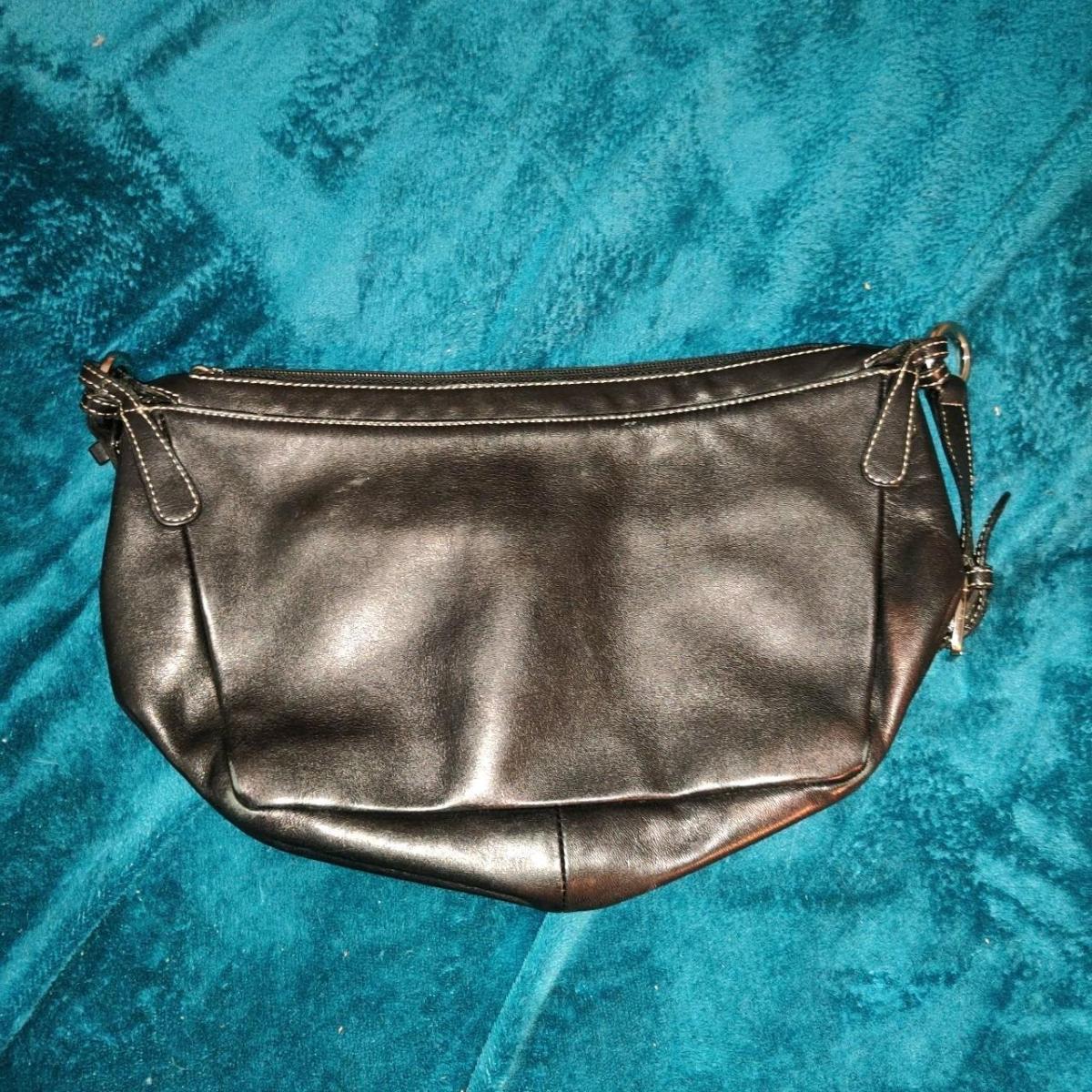 Y2K Vintage Leather Ann Taylor Purse