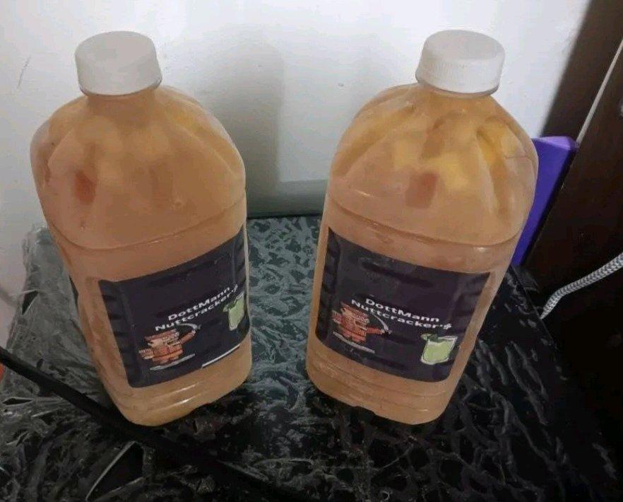 DOTTMANN LEMON PEACH TEA FROZEN NUTTCRACKERS BIG SIZE