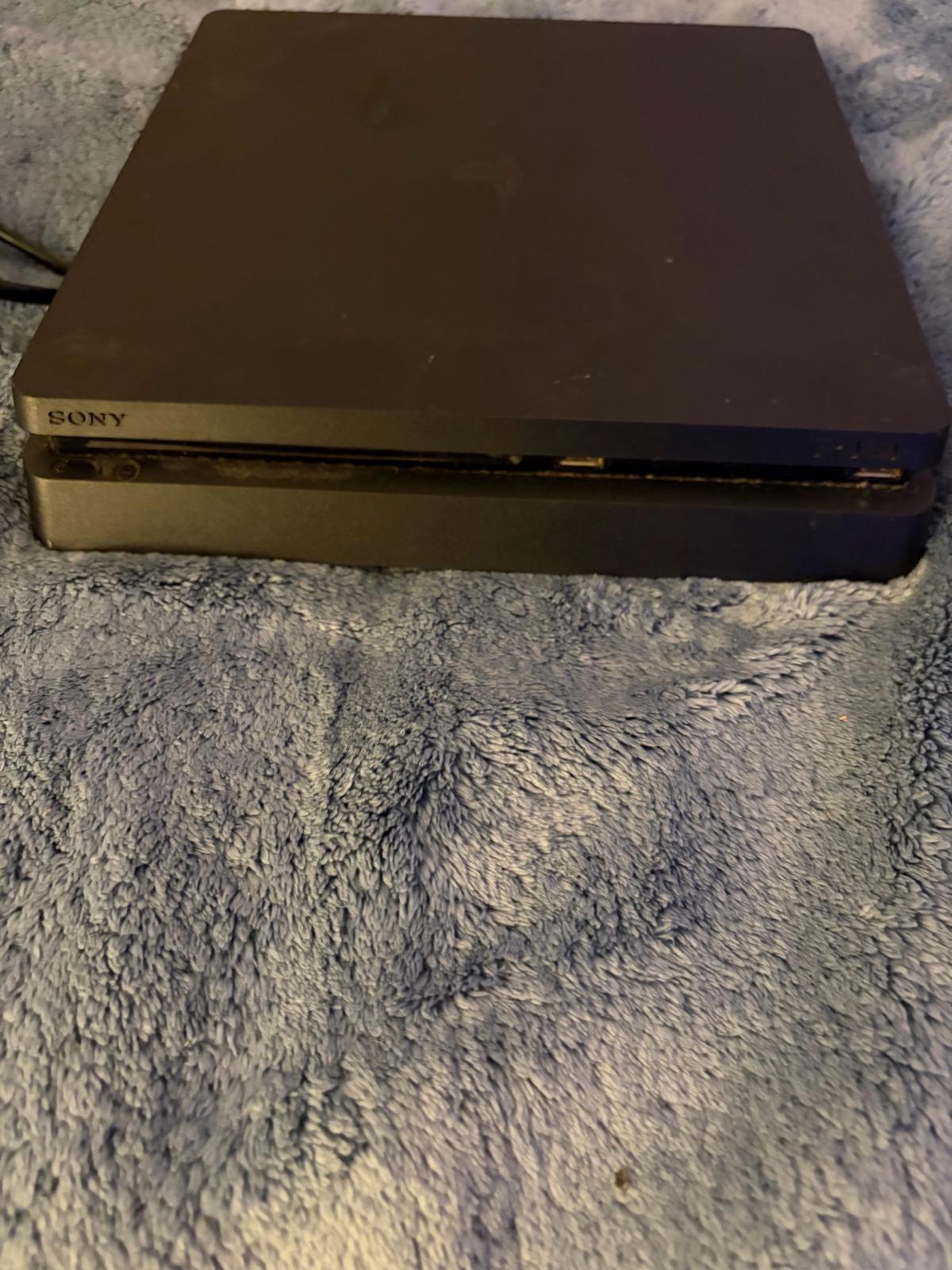 I Im selling a ps4