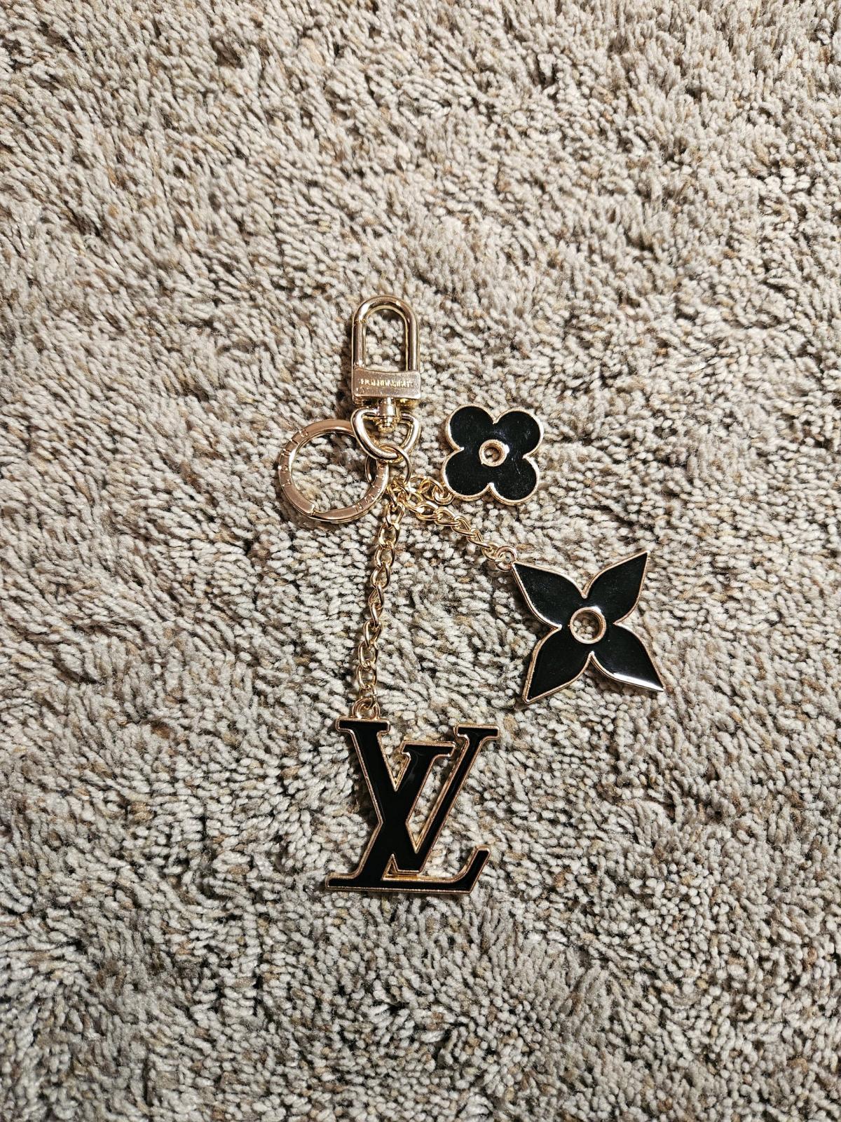Louis vuitton womens pink gold Keychain charms
