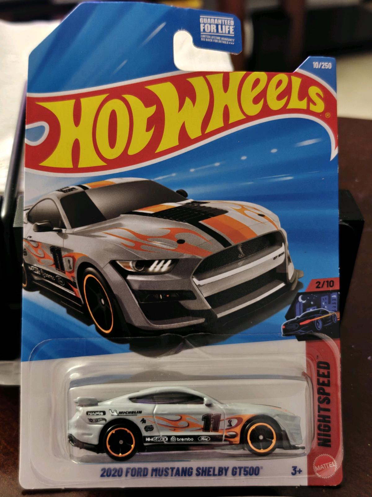 Hot Wheels 164 Ford Mustang Shelby GT500