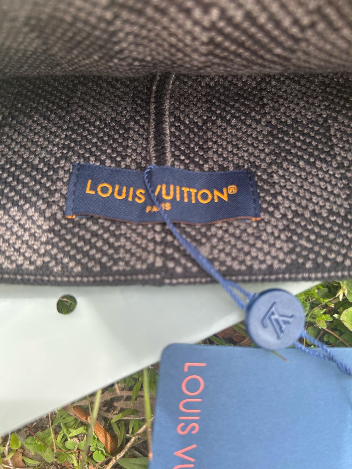 Authentic Louis Vuitton LV Knit Beanie Grey black Monogram