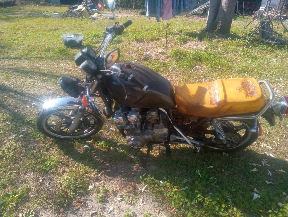 1982 Suzuki gs 750