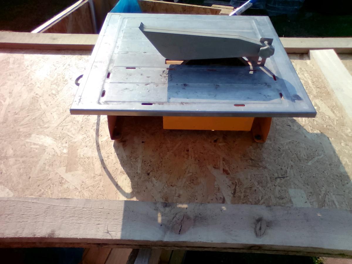Tile Saw