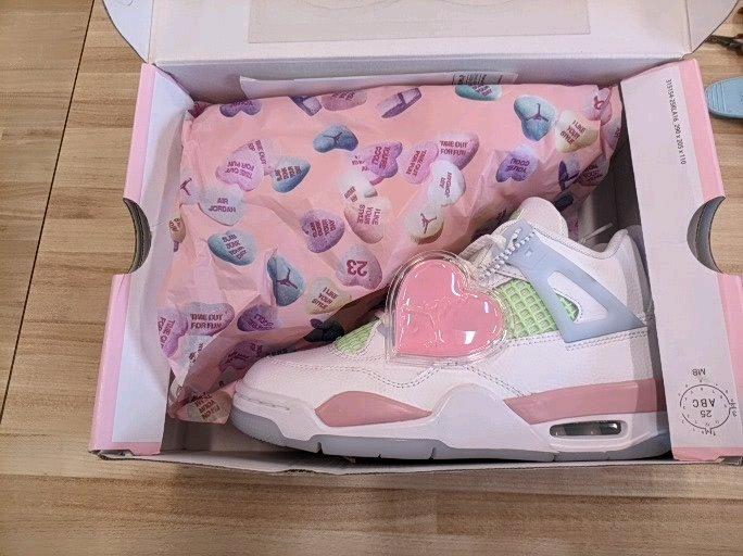 Nike Air Jordan Retro Valentine Day