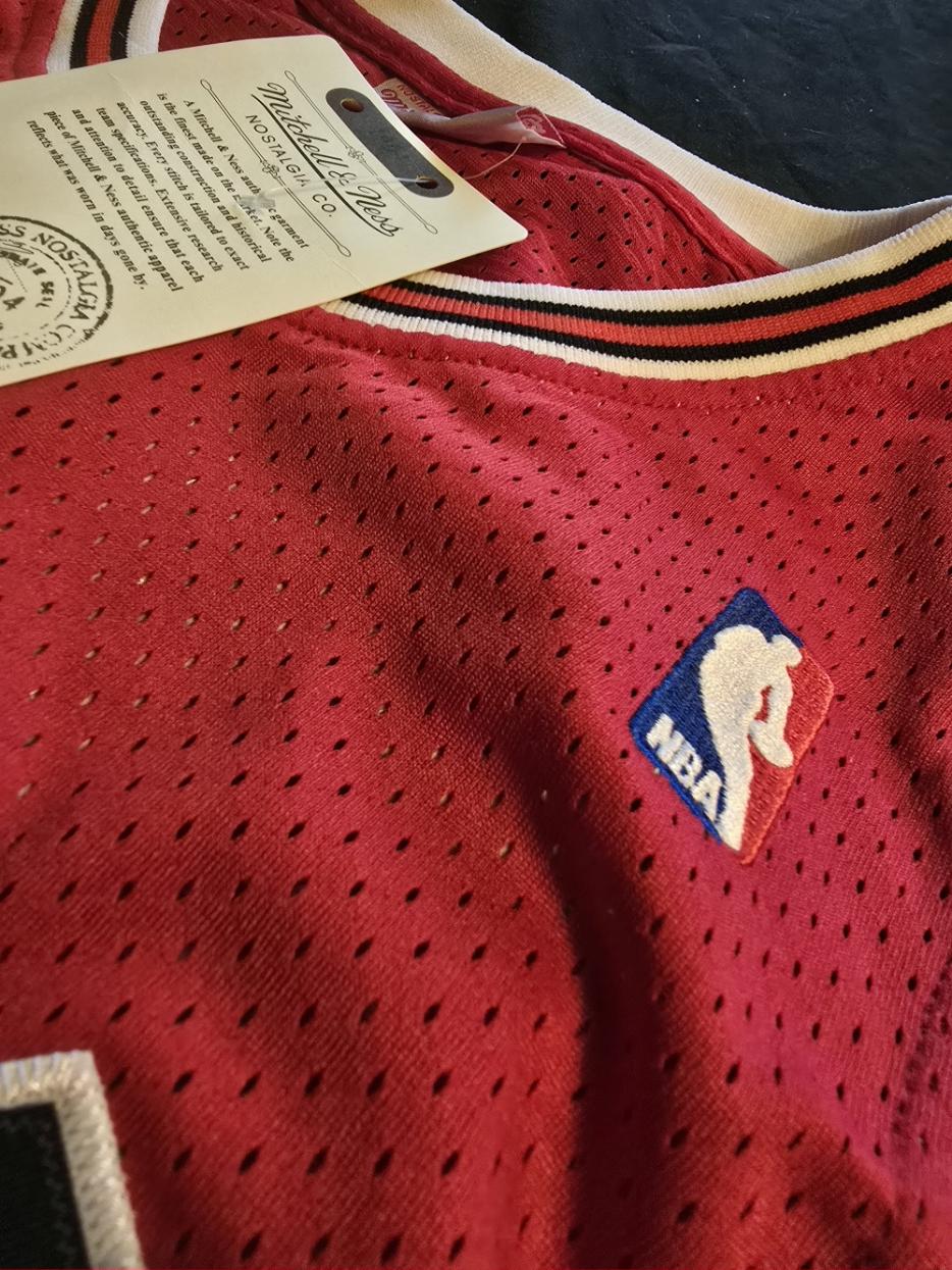 Michael Jordan #23 Chicago Bulls SIGNED HOME RED 1997'-1998' NBA FINAL'S MICHELLE & NESS HARDWOOD CLASSICS AUTHENTICJERSEY