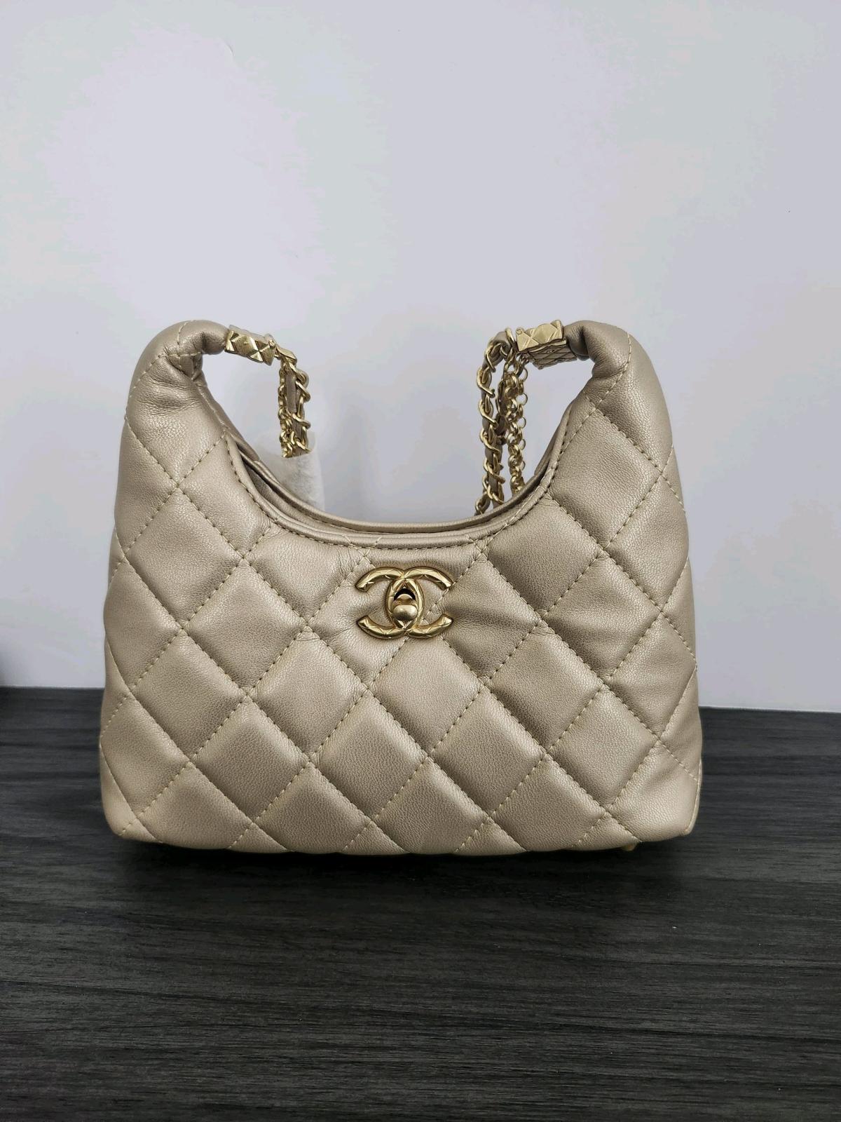 Fashionable Handbag
