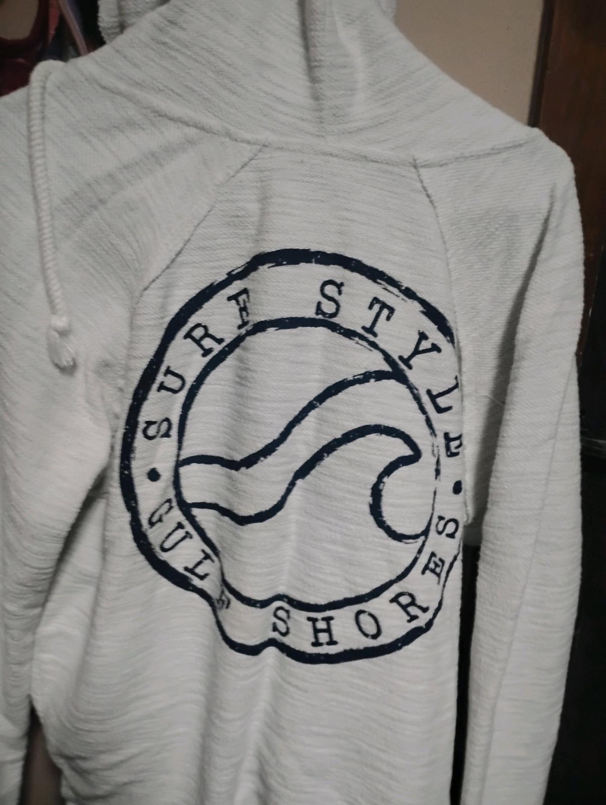 Trading Co Beach Outfitters size small