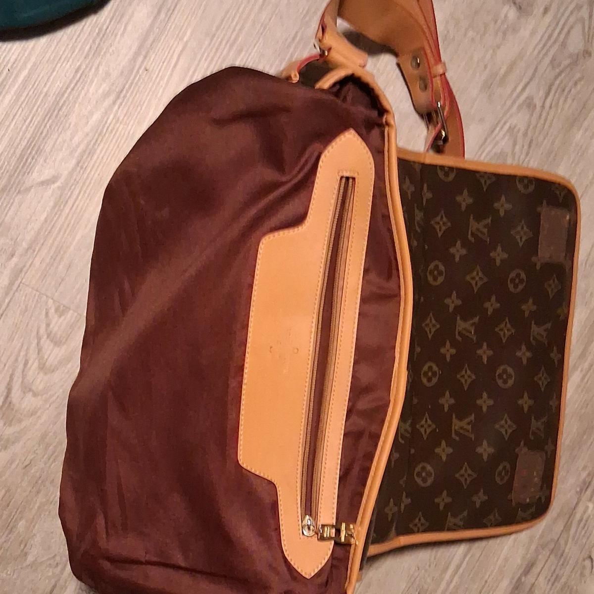 beautuful L V  shoulder bag