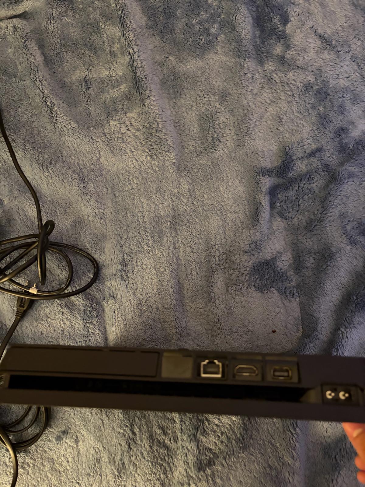 I Im selling a ps4